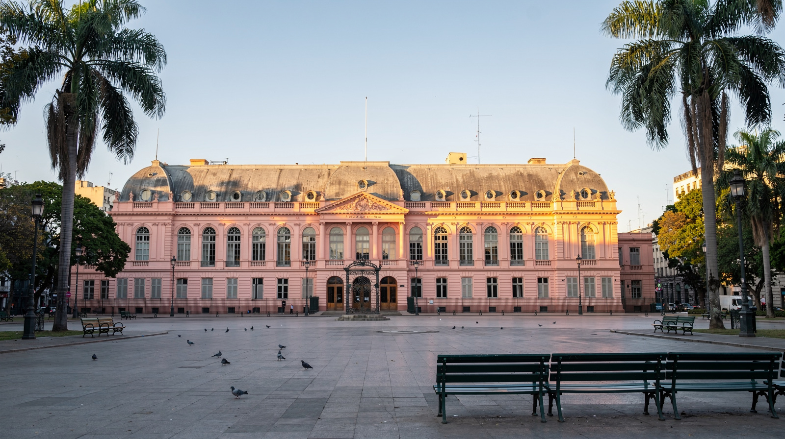 Plaza de Mayo: Buenos Aires's Political Heart