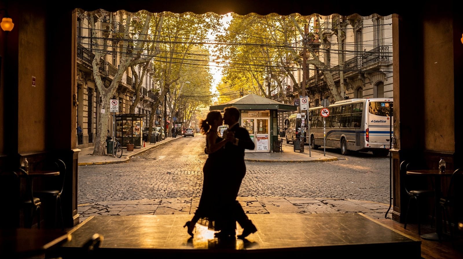Tango-Shows in Buenos Aires: Dinner-Shows, Milongas und Premium-Bühnen im Vergleich