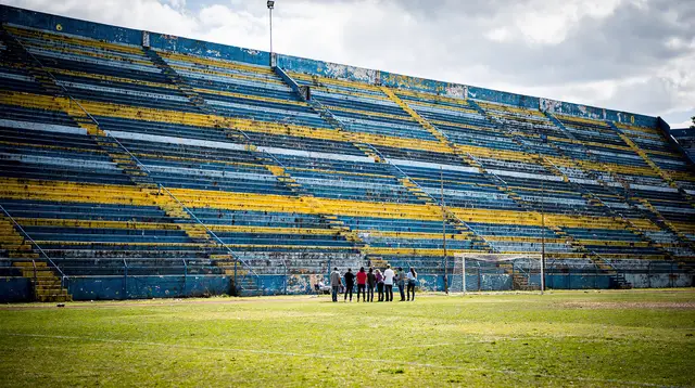 La Bombonera vs El Monumental: Which Stadium Tour to Choose