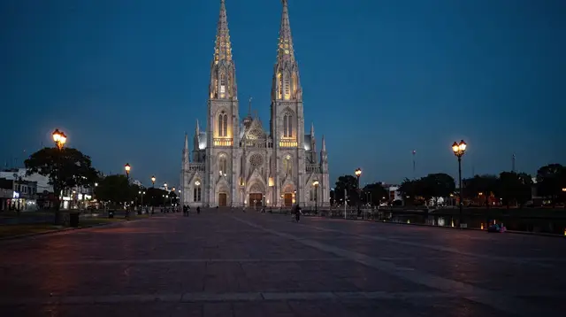 Luján Basilica Day Trip from Buenos Aires